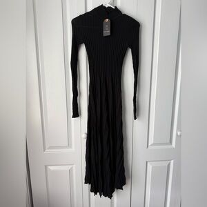 NWT Ribbed Long Sleeve Midi Dress - Black